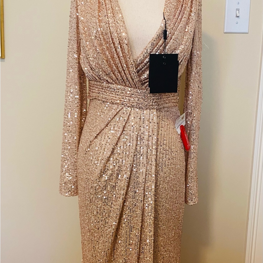 ROSE GOLD SEQUINED LONG SLEEVE MIDI DRESS NEW NWT SIZE 6